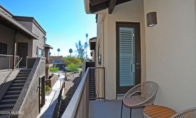 2040 E River Rd Unit 205, Tucson, AZ 85718
