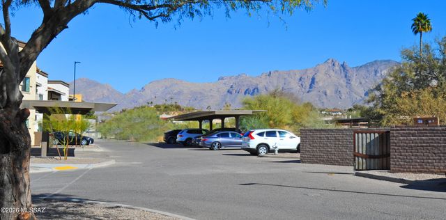 2040 E River Rd Unit 205, Tucson, AZ 85718