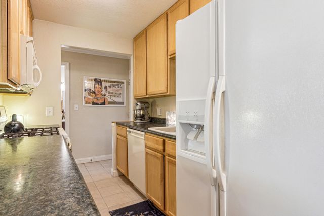 3120 Hennepin Avenue 103, Minneapolis, MN 55408