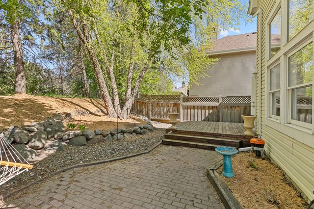 15825 16th Avenue N, Plymouth, MN 55447