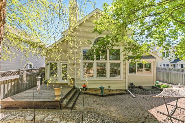 15825 16th Avenue N, Plymouth, MN 55447