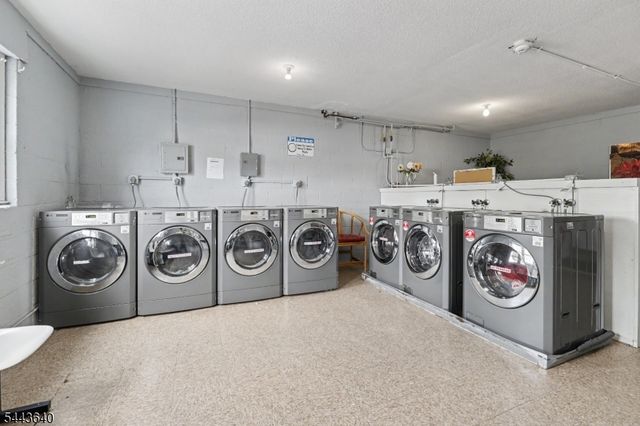 300 W Munsell Ave Cc5, Linden City, NJ 07036