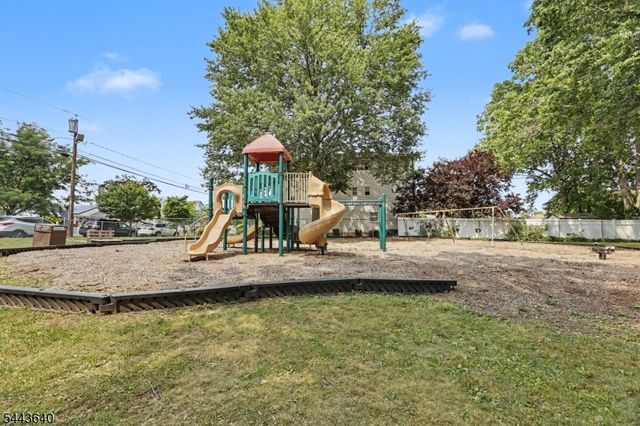 300 W Munsell Ave Cc5, Linden City, NJ 07036