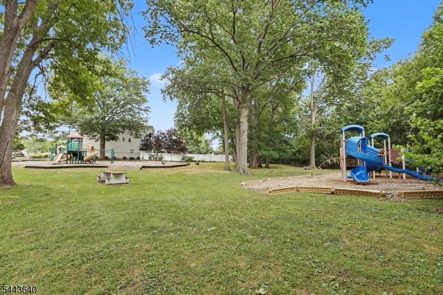 300 W Munsell Ave Cc5, Linden City, NJ 07036