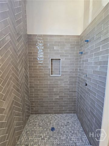 997 S Milledge Avenue 1, Athens, GA 30605