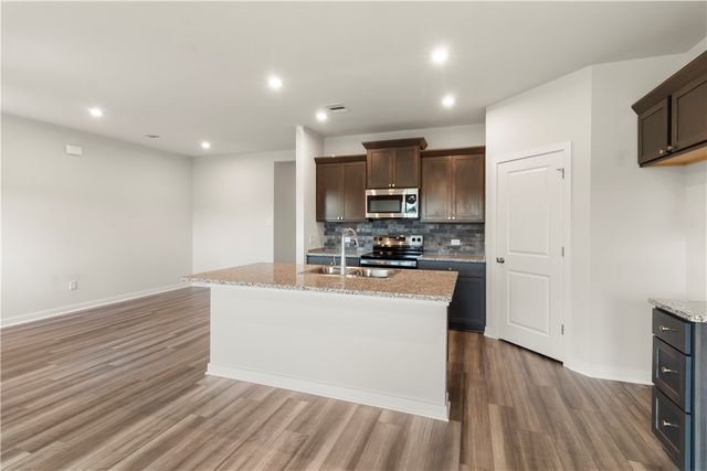 5520 Harriet Street, Bryan, TX 77807