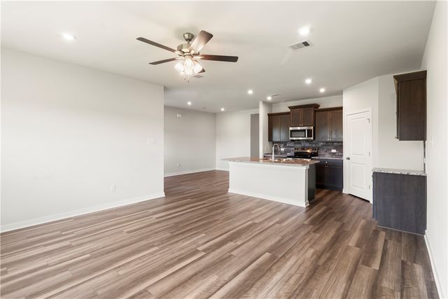 5520 Harriet Street, Bryan, TX 77807