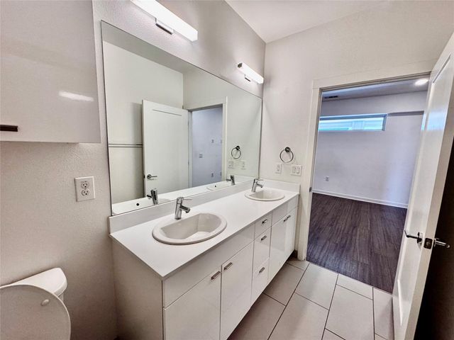 4361 S Congress Ave 603, Austin, TX 78745