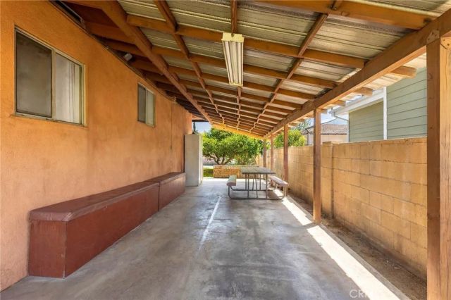 526 E Olive Avenue, Monrovia, CA 91016