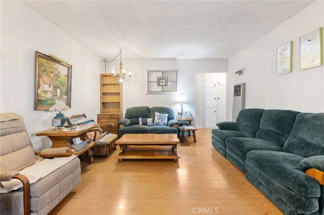 526 E Olive Avenue, Monrovia, CA 91016