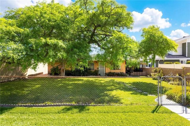 526 E Olive Avenue, Monrovia, CA 91016