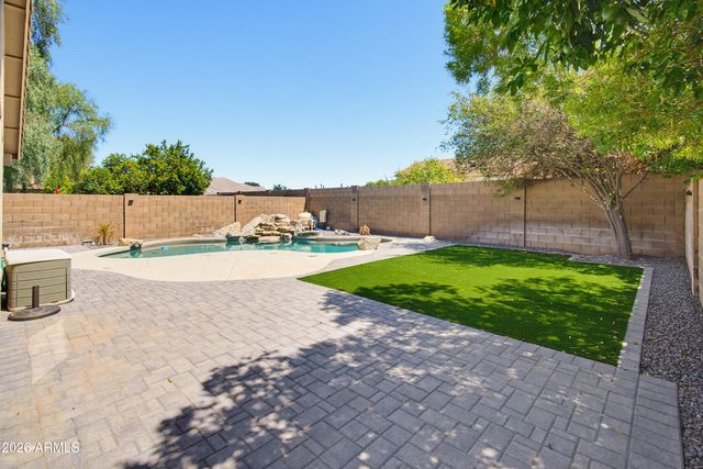 1253 S Colonial Drive, Gilbert, AZ 85296