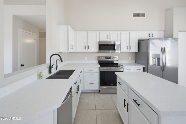 1253 S Colonial Drive, Gilbert, AZ 85296