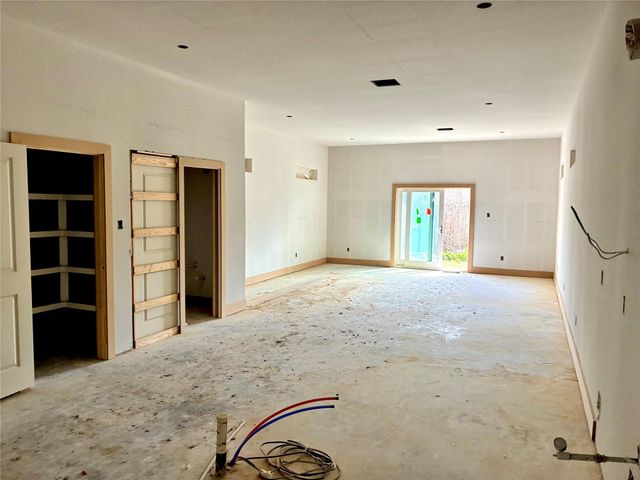 414 E 34th Street, Houston, TX 77018