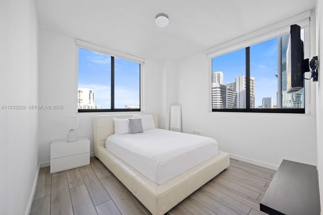 999 SW 1st Ave 1514, Miami, FL 33130