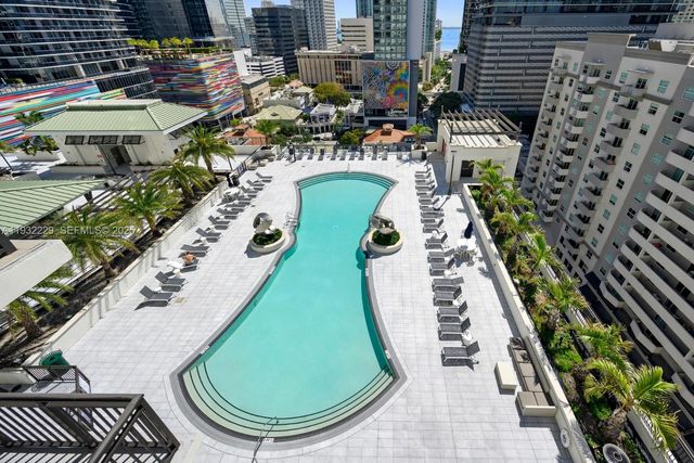 999 SW 1st Ave 1514, Miami, FL 33130