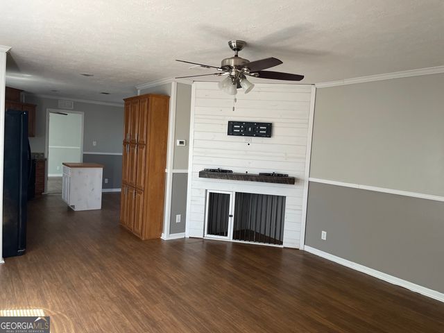 1153 Midway Church Road, Baxley, GA 31513