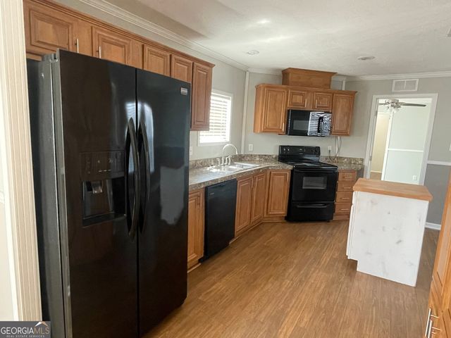 1153 Midway Church Road, Baxley, GA 31513