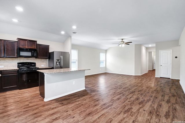 1922 Marbach Woods, San Antonio, TX 78245