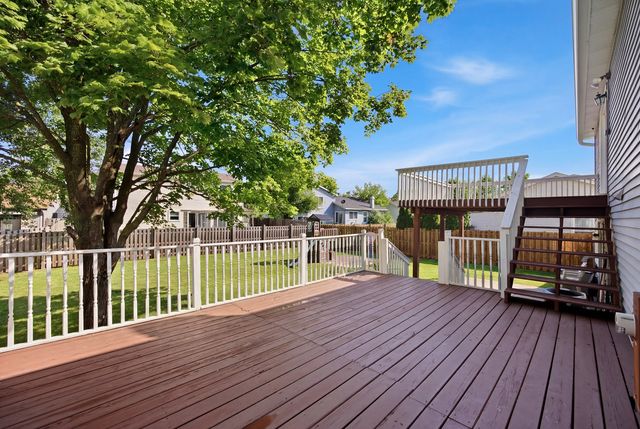 38 Blue Ridge Drive, Glendale Heights, IL 60139