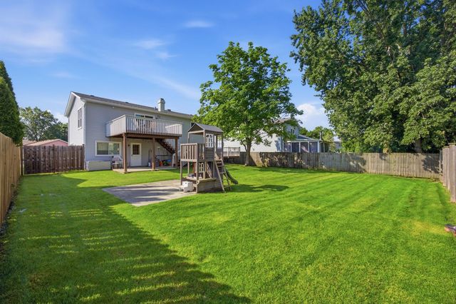 38 Blue Ridge Drive, Glendale Heights, IL 60139