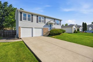 38 Blue Ridge Drive, Glendale Heights, IL 60139