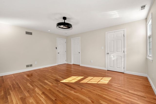 1015 Massachusetts Ave 1015, Lexington, MA 02420