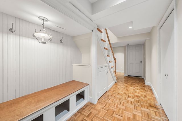 1015 Massachusetts Ave 1015, Lexington, MA 02420