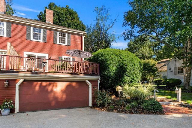 1015 Massachusetts Ave 1015, Lexington, MA 02420