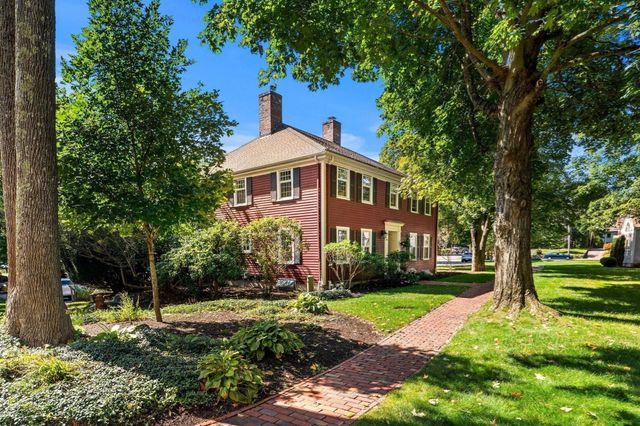 1015 Massachusetts Ave 1015, Lexington, MA 02420