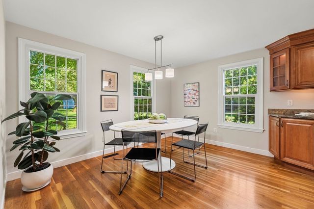 1015 Massachusetts Ave 1015, Lexington, MA 02420