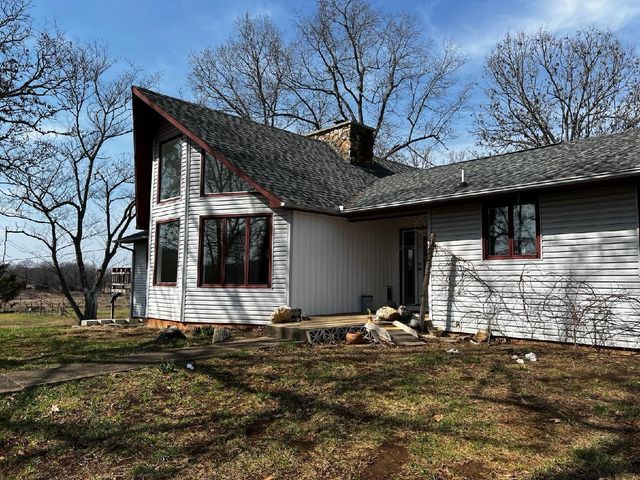 3605 County Road 6760, West Plains, MO 65775