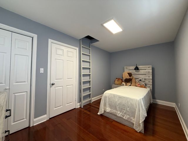 2133 W 71st Street W, Chicago, IL 60636