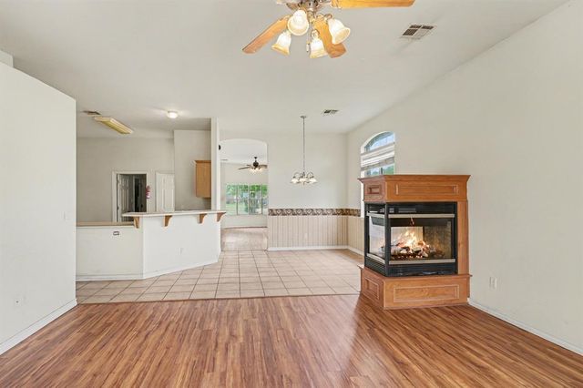21876 Homesteaders Place, Edmond, OK 73012