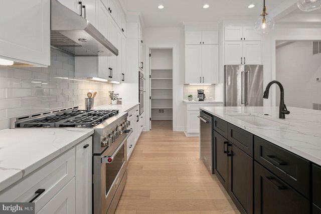 5900 9TH ST N, Arlington, VA 22205