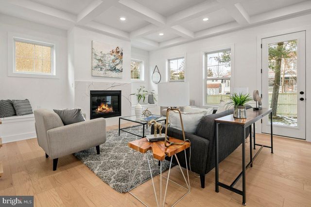 5900 9TH ST N, Arlington, VA 22205