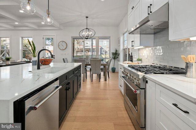 5900 9TH ST N, Arlington, VA 22205