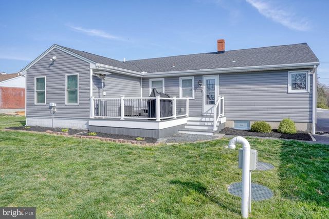 1542 FORREST AVE, Dover, DE 19904