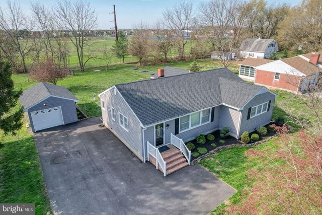1542 FORREST AVE, Dover, DE 19904