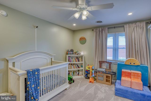 1542 FORREST AVE, Dover, DE 19904