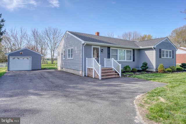 1542 FORREST AVE, Dover, DE 19904