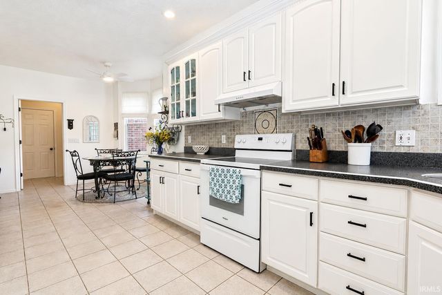 51529 Primrose Road, South Bend, IN 46628