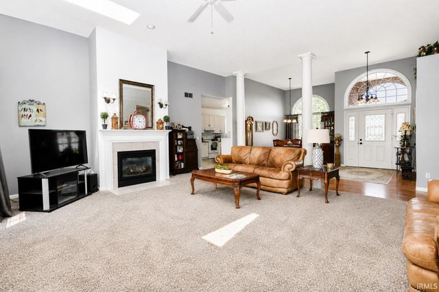 51529 Primrose Road, South Bend, IN 46628
