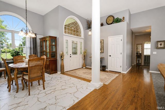 51529 Primrose Road, South Bend, IN 46628