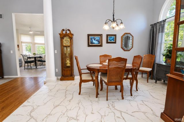 51529 Primrose Road, South Bend, IN 46628