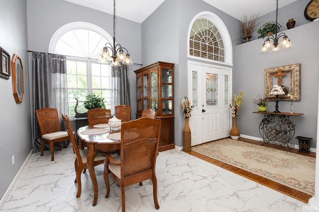 51529 Primrose Road, South Bend, IN 46628