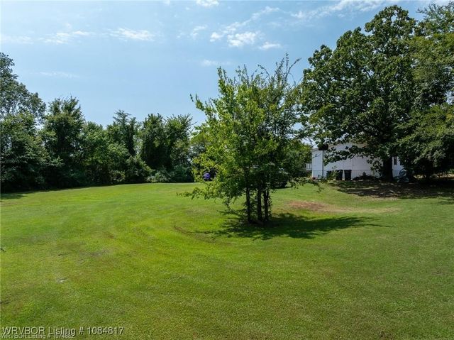 511 Mayfield Drive, Roland, OK 74954