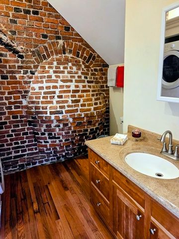 790 E Broadway, Haverhill, MA 01830