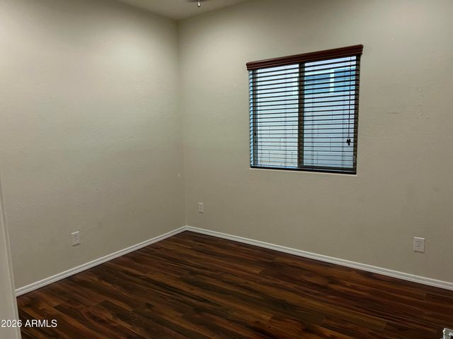 1019 W Spur Drive, Phoenix, AZ 85085