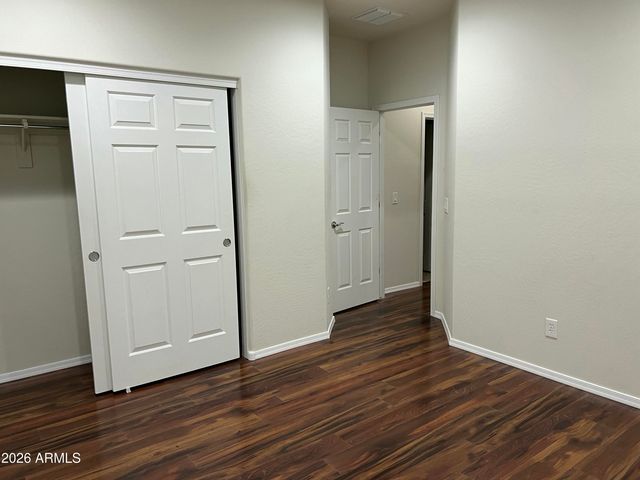 1019 W Spur Drive, Phoenix, AZ 85085